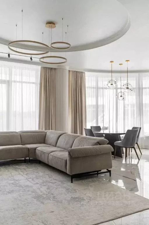 3-к кв. Санкт-Петербург Ждановская ул., 45 (180.0 м) - Фото 1