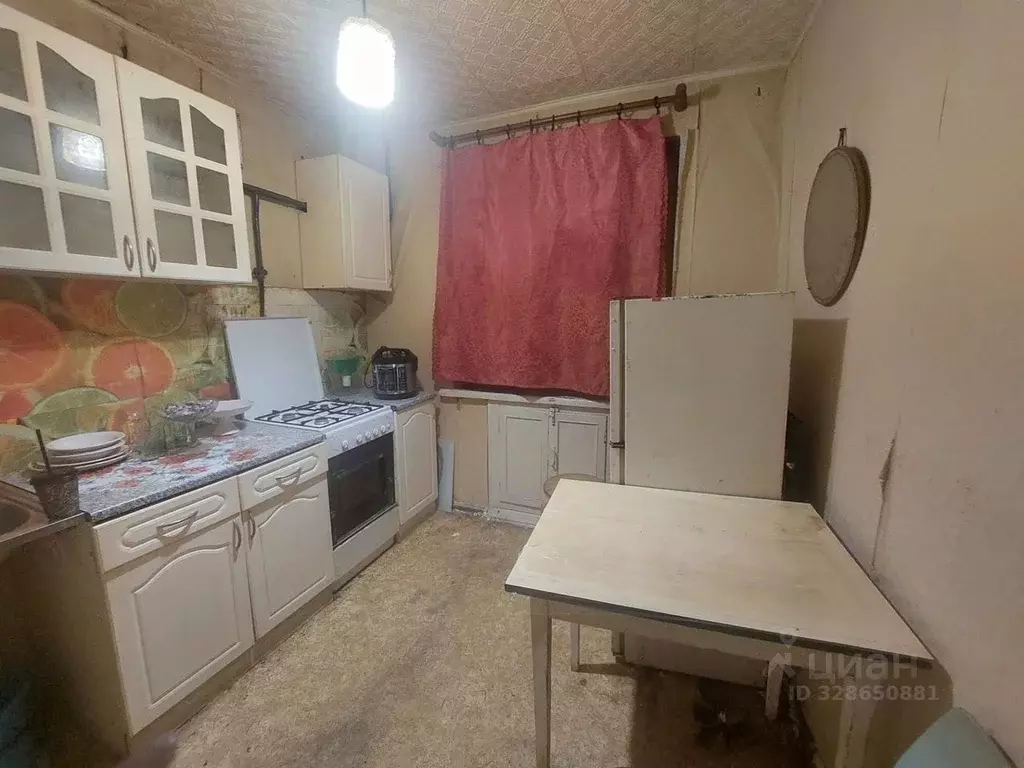 2-к кв. Ленинградская область, Луга просп. Кирова, 19 (45.0 м) - Фото 1