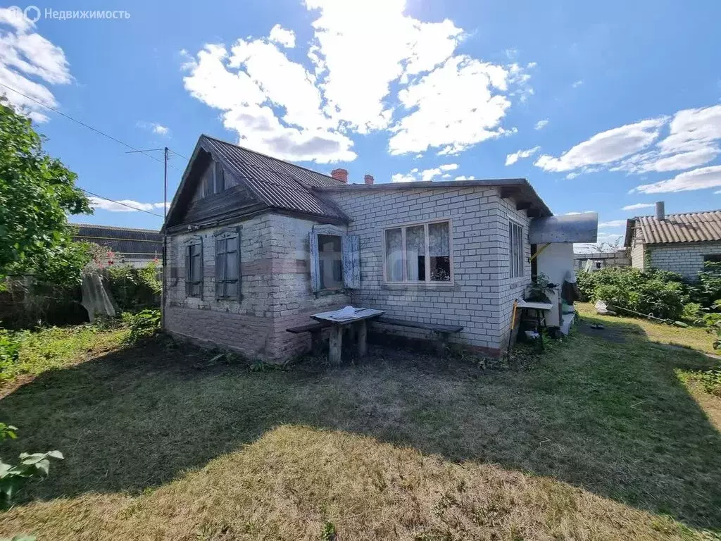 Дом в муниципальное образование Саратов, деревня Козловка, Набережная ... - Фото 1