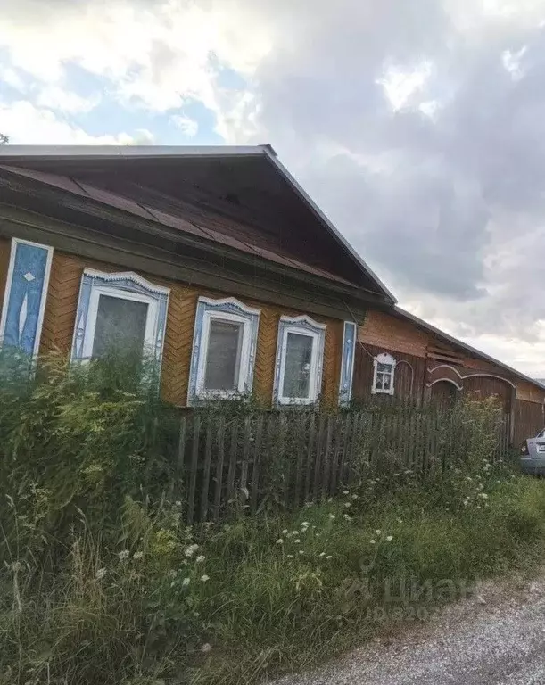 Дом в Свердловская область, Михайловск Нижнесергинский район, ул. ... - Фото 0