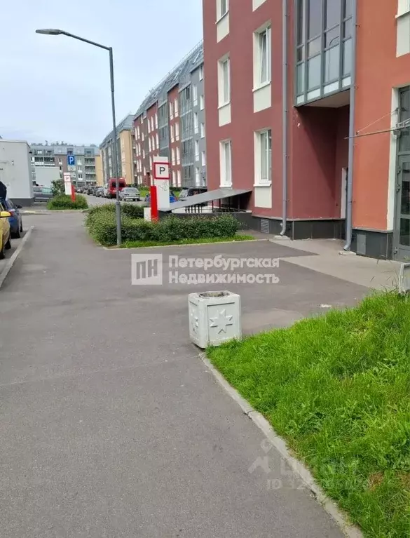 Гараж в Санкт-Петербург ул. Меридианная, 8 (13 м) - Фото 2