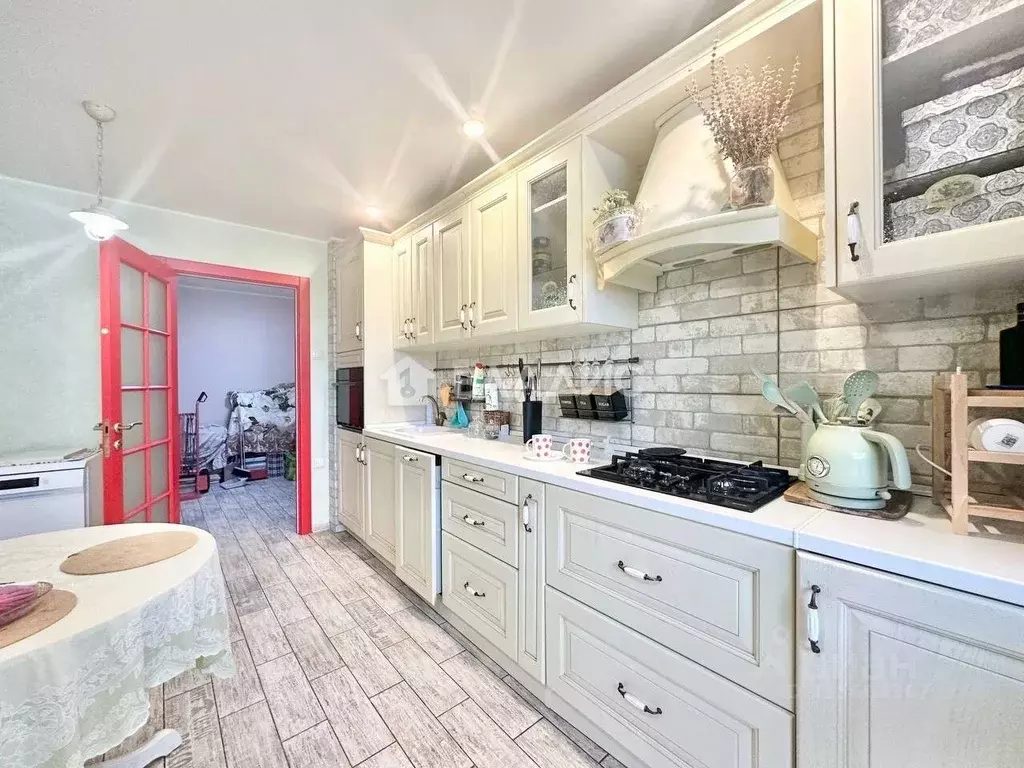 3-к кв. Саратовская область, Саратов ул. Имени Ю.А. Мысникова, 7 (75.0 ... - Фото 1