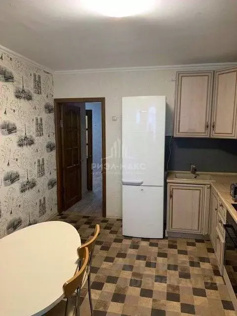 1-к кв. Брянская область, Брянск ул. Ромашина, 32 (52.6 м) - Фото 2