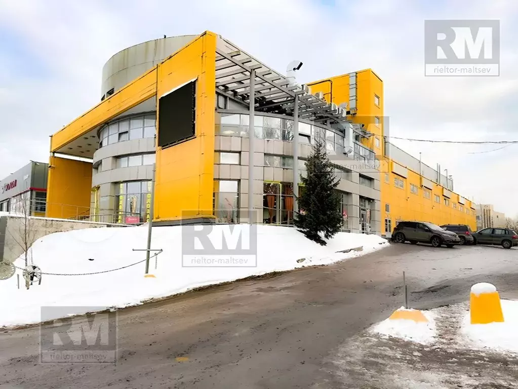 Торговая площадь в Санкт-Петербург Богатырский просп., 14к2Б (22 м) - Фото 1