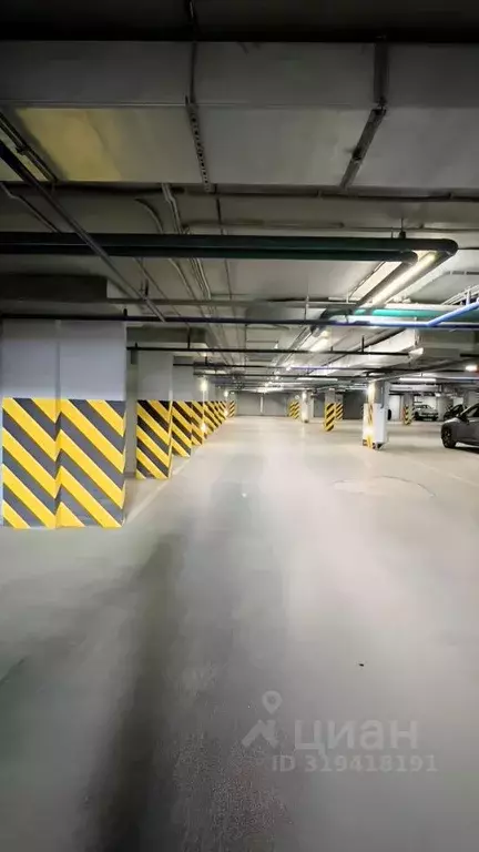 Гараж в Свердловская область, Екатеринбург ул. Азина, 22/2 (18 м) - Фото 1