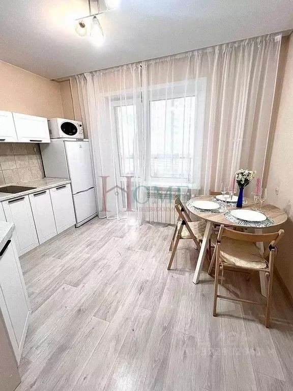 2-к кв. Новосибирская область, Новосибирск Красный просп., 305/1 (56.0 ... - Фото 2