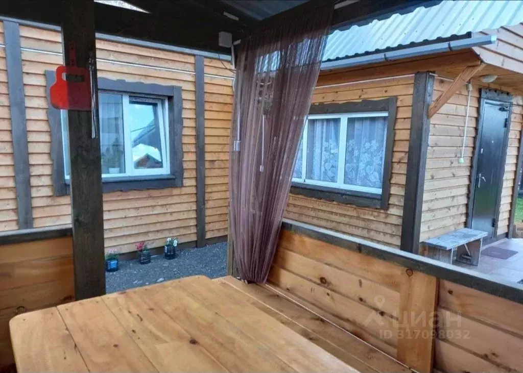 Дом в Алтай, Чемальский район, с. Чемал Зеленая ул., 31 (42 м) - Фото 0