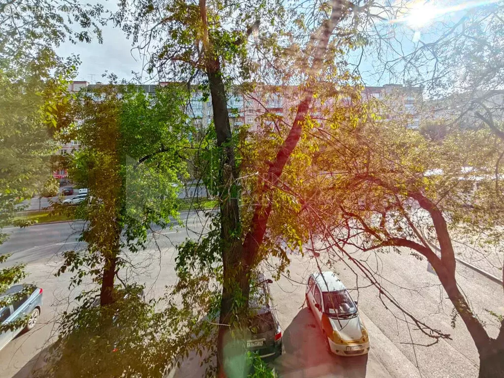 2-комнатная квартира: Тюмень, улица 50 лет Октября, 33 (48 м) - Фото 0
