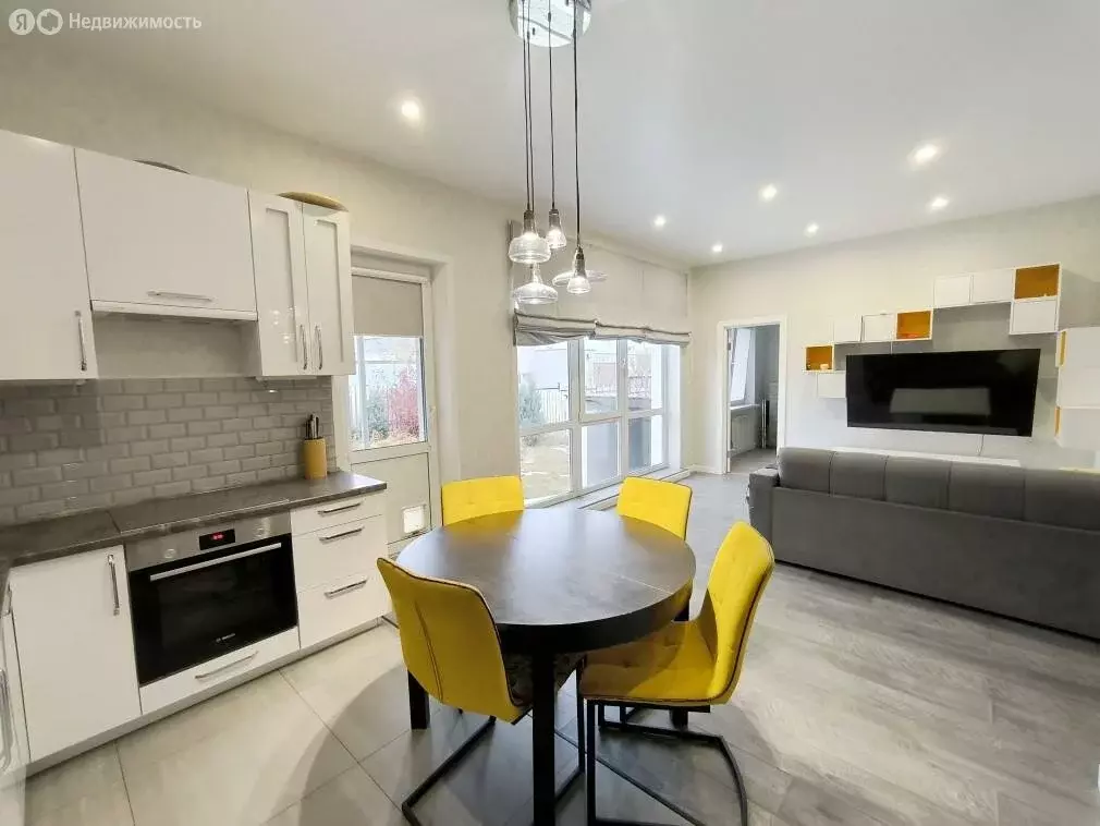 Дом в городское поселение Смышляевка, коттеджный посёлок Русская ... - Фото 1