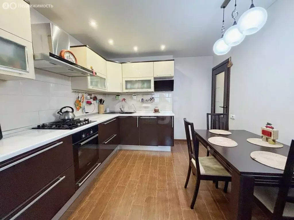 3-комнатная квартира: Псков, Коммунальная улица, 70 (67.4 м) - Фото 2