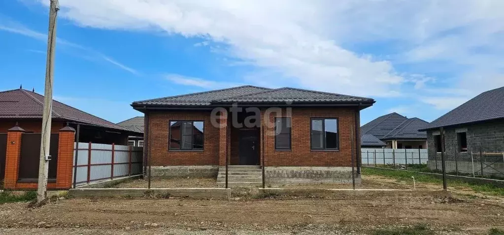 Дом в Адыгея, Майкоп городской округ, пос. Западный ул. Героев ... - Фото 0