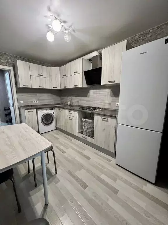 1-к. квартира, 44 м, 1/10 эт. - Фото 0