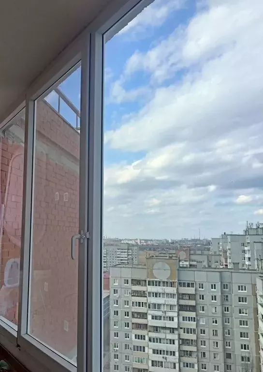 1-к кв. Омская область, Омск ул. Дианова, 16 (44.0 м) - Фото 1