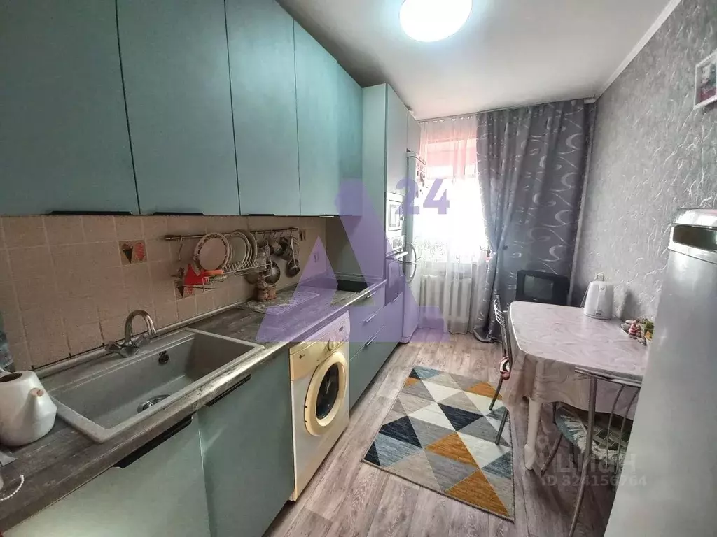 2-к кв. Алтайский край, Барнаул Лазурная ул., 40 (50.1 м) - Фото 0