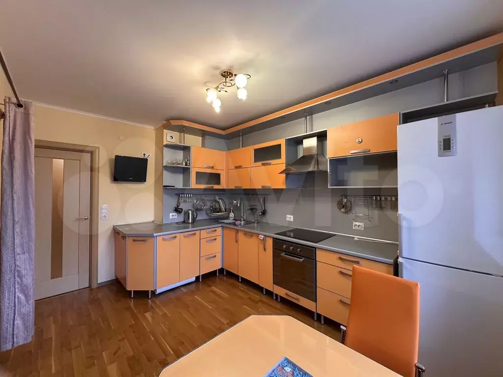 3-к. квартира, 91 м, 2/15 эт. - Фото 0