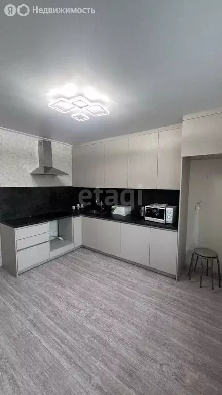 2-комнатная квартира: Новороссийск, улица Матвейкина, 4 (57 м) - Фото 1
