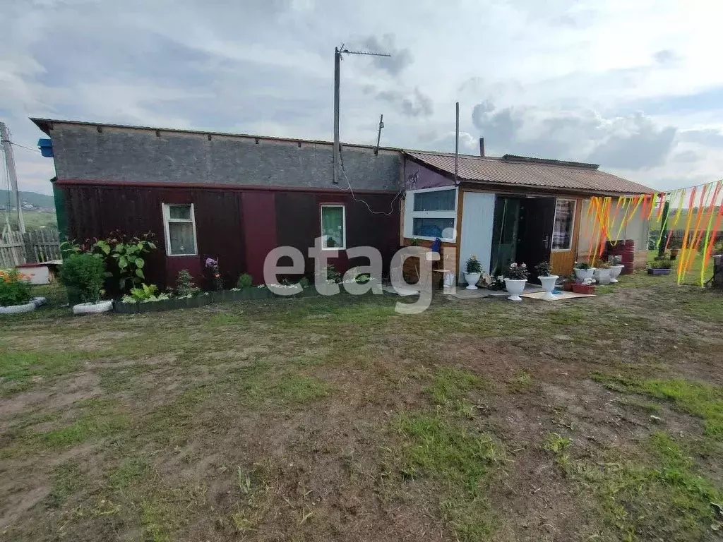 Дом в Красноярский край, Сосновоборский муниципальный округ, с. ... - Фото 1