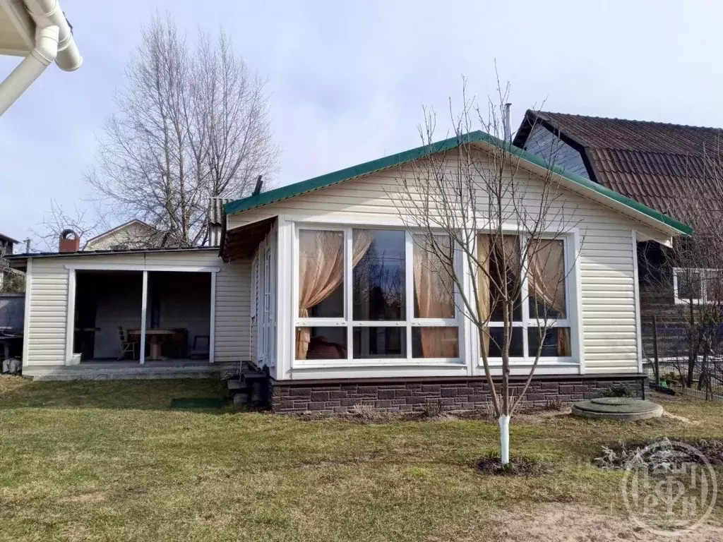 Дом в Ленинградская область, Выборгский район, Рощино пгт, Виктория ... - Фото 1