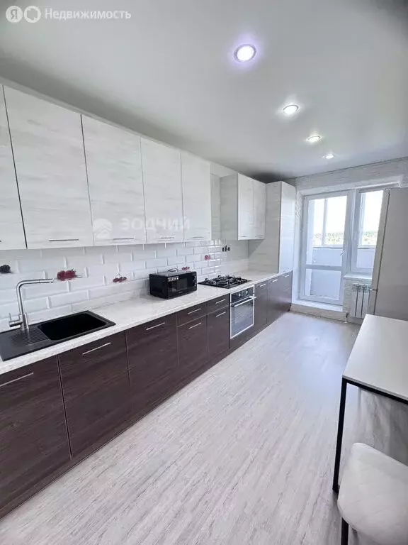 1-комнатная квартира: Чебоксары, улица А.В. Асламаса, 32 (42 м) - Фото 0