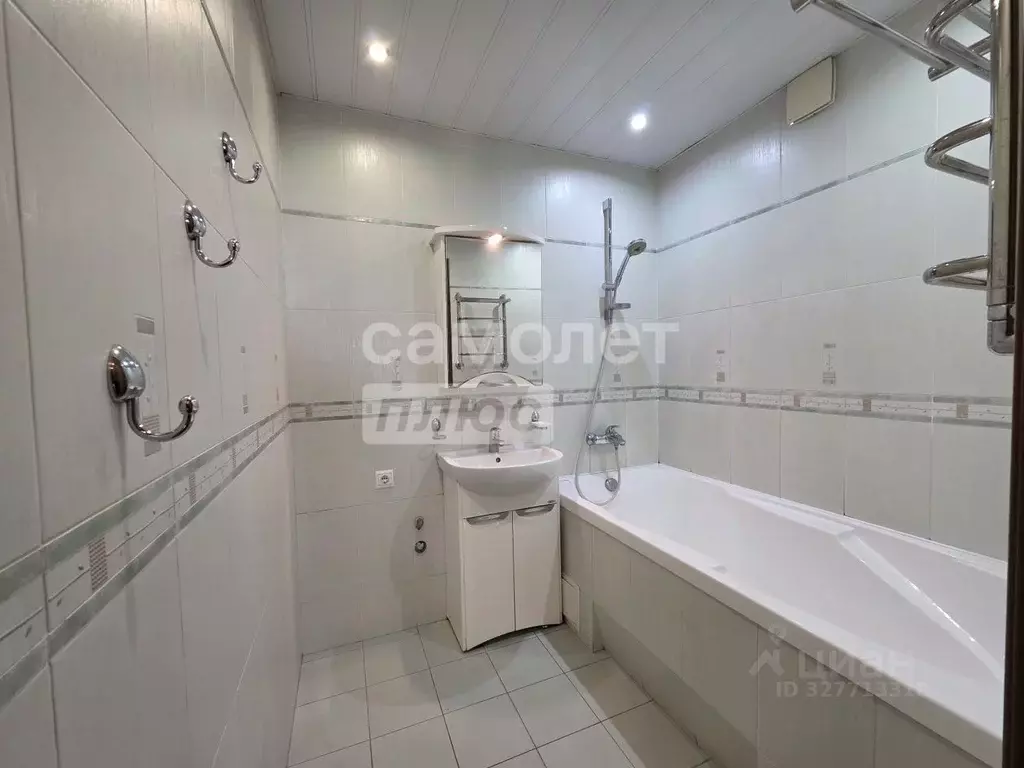 2-к кв. Пензенская область, Пенза ул. Бородина, 4 (80.3 м) - Фото 2