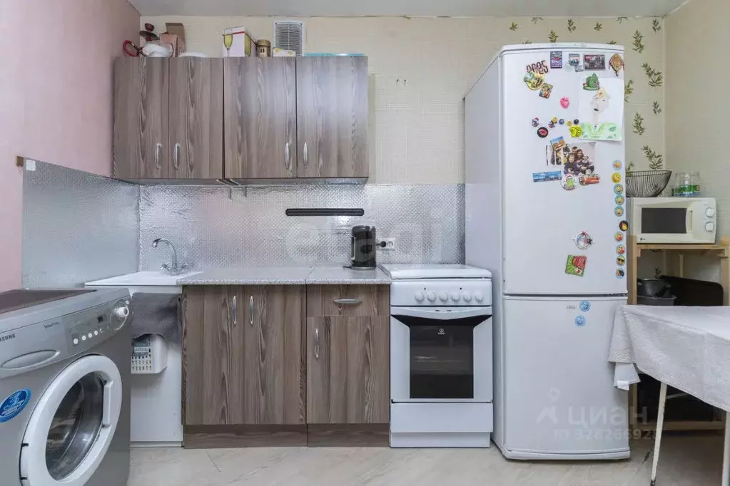 1-к кв. Тюменская область, Тюмень ул. Боровская, 33 (37.0 м) - Фото 1