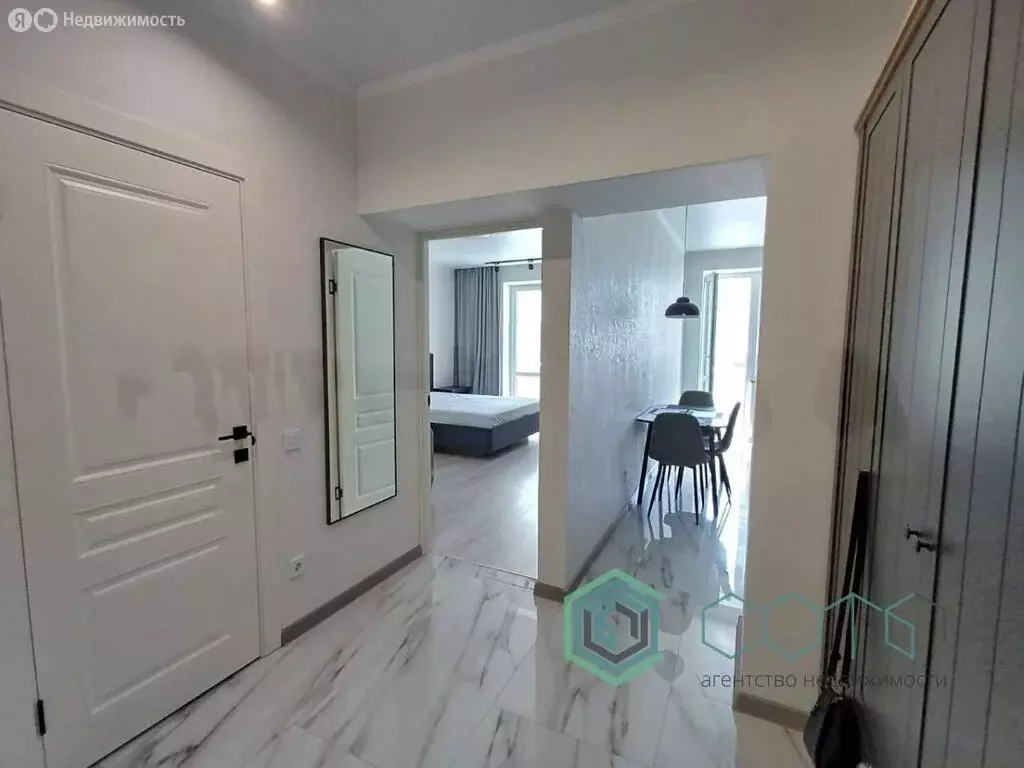 1-комнатная квартира: Калининград, улица Старшины Дадаева, 71 (41.2 м) - Фото 1
