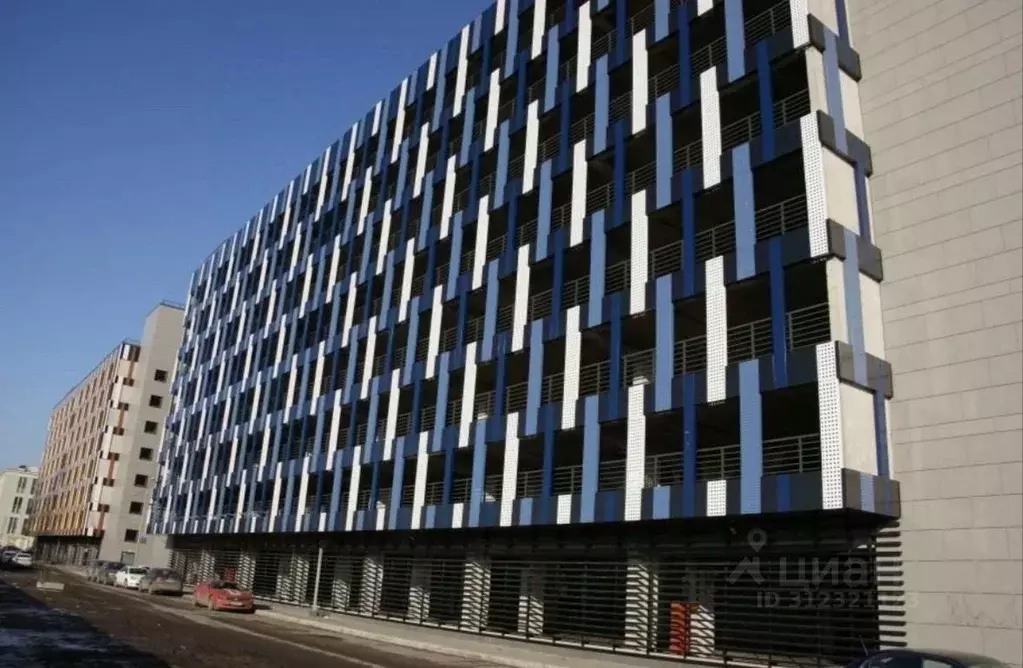 Гараж в Санкт-Петербург ул. Военная, 6 (14 м) - Фото 1