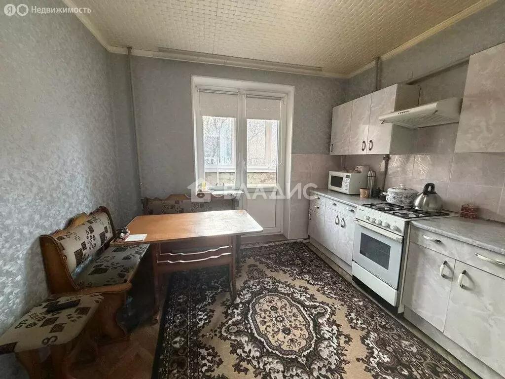 3-комнатная квартира: посёлок Майский, Зелёная улица, 4 (63.5 м) - Фото 1