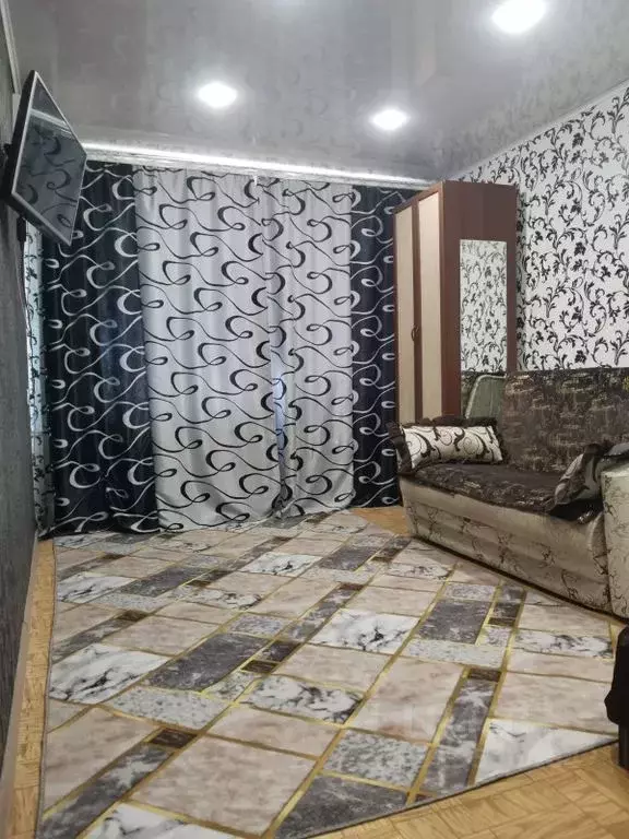 1-к кв. Воронежская область, Россошь ул. Алексеева, 18 (32.0 м) - Фото 0