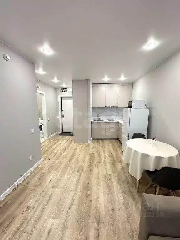 Студия Тюменская область, Тюмень Интернациональная ул., 199к9 (27.0 м) - Фото 1