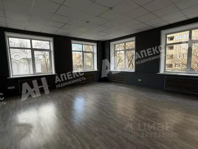 Помещение свободного назначения в Москва Верхняя Красносельская ул., ... - Фото 1