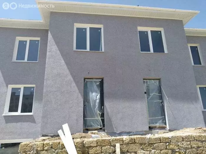 Дом в Республика Крым, городской округ Евпатория, посёлок городского ... - Фото 1