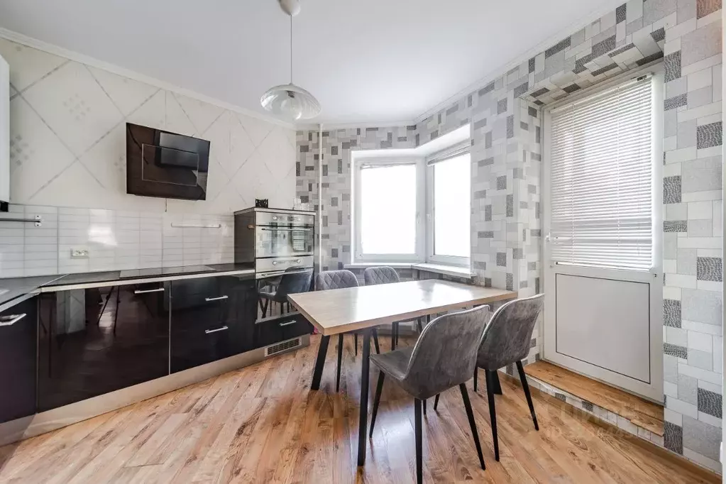 2-к кв. Санкт-Петербург Ленинский просп., 75к1 (91.4 м) - Фото 1