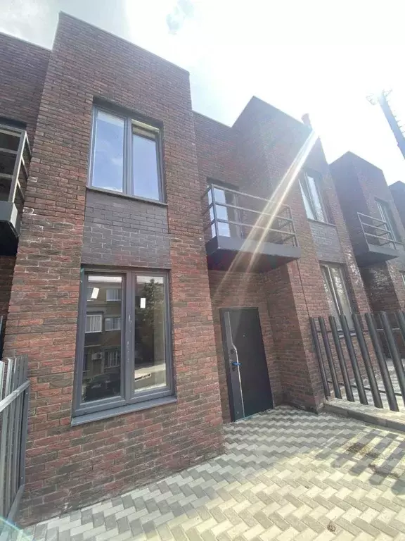 Таунхаус в Ростовская область, Аксай Садовая ул. (100 м) - Фото 2