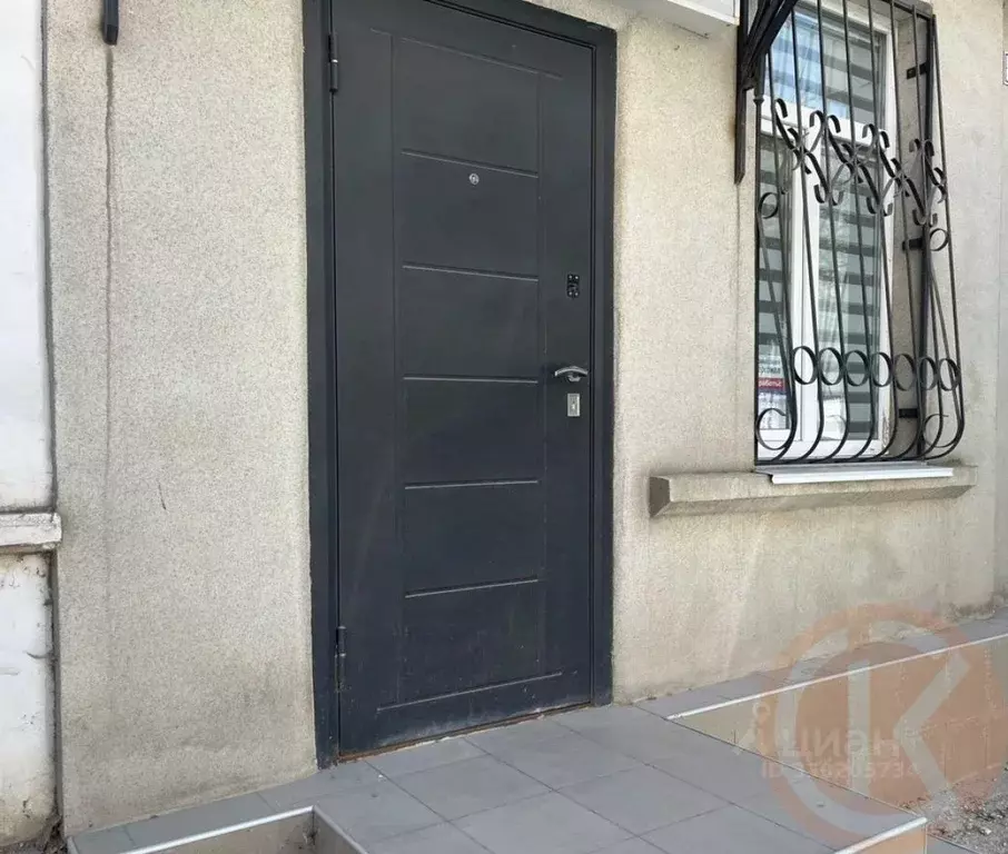 2-к кв. Крым, Симферополь ул. Дыбенко, 5 (35.2 м) - Фото 2
