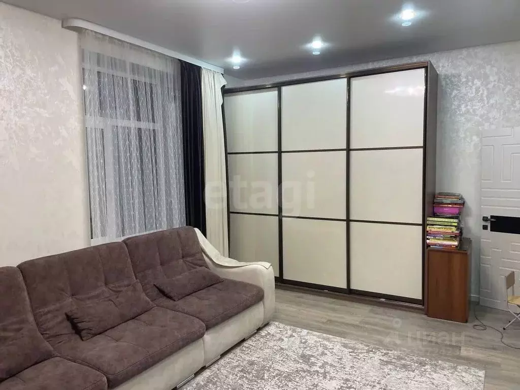 2-к кв. Ямало-Ненецкий АО, Новый Уренгой Восточный мкр, 3/1 (76.0 м) - Фото 2