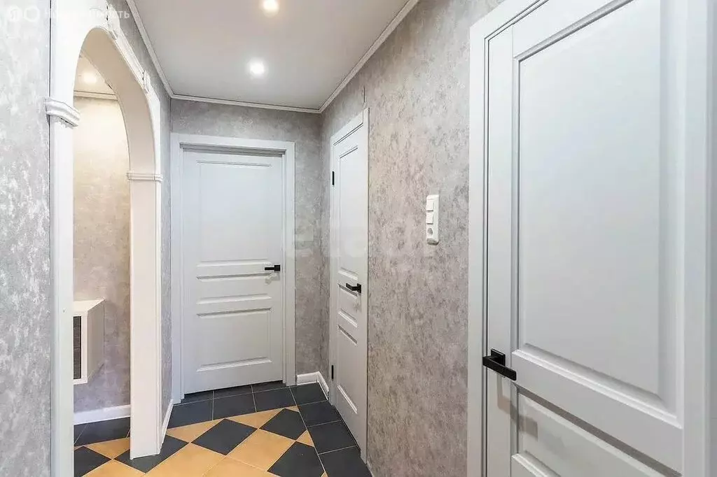 2-комнатная квартира: Тюмень, Широтная улица, 130 (66.8 м) - Фото 1