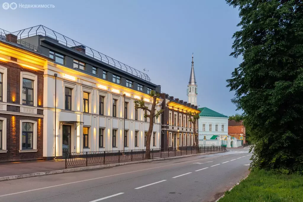 3-комнатная квартира: Казань, улица Сары Садыковой, 9 (110 м) - Фото 1