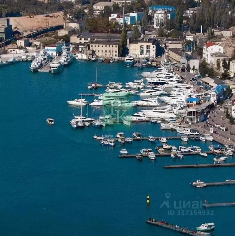 6-к кв. Севастополь, Севастополь, Балаклава г. наб. Назукина, 13 ... - Фото 1