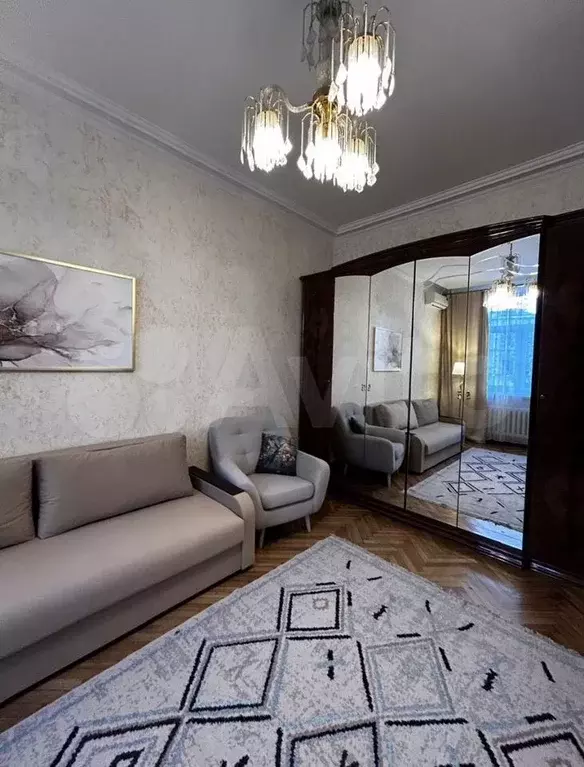 2-к. квартира, 60 м, 2/7 эт. - Фото 1