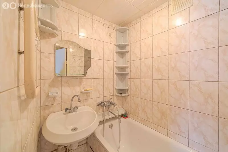 4-комнатная квартира: Пенза, Ульяновская улица, 64 (58 м) - Фото 1