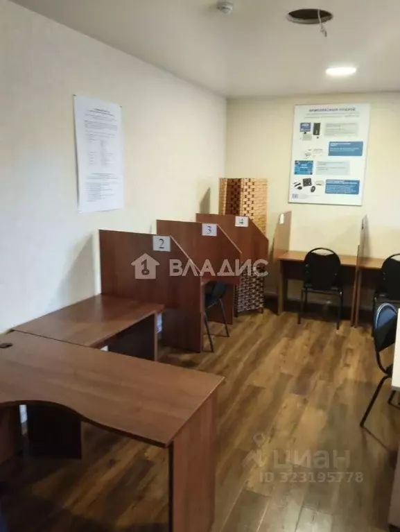 Офис в Владимирская область, Владимир Коммунар мкр, Центральная ул., ... - Фото 2