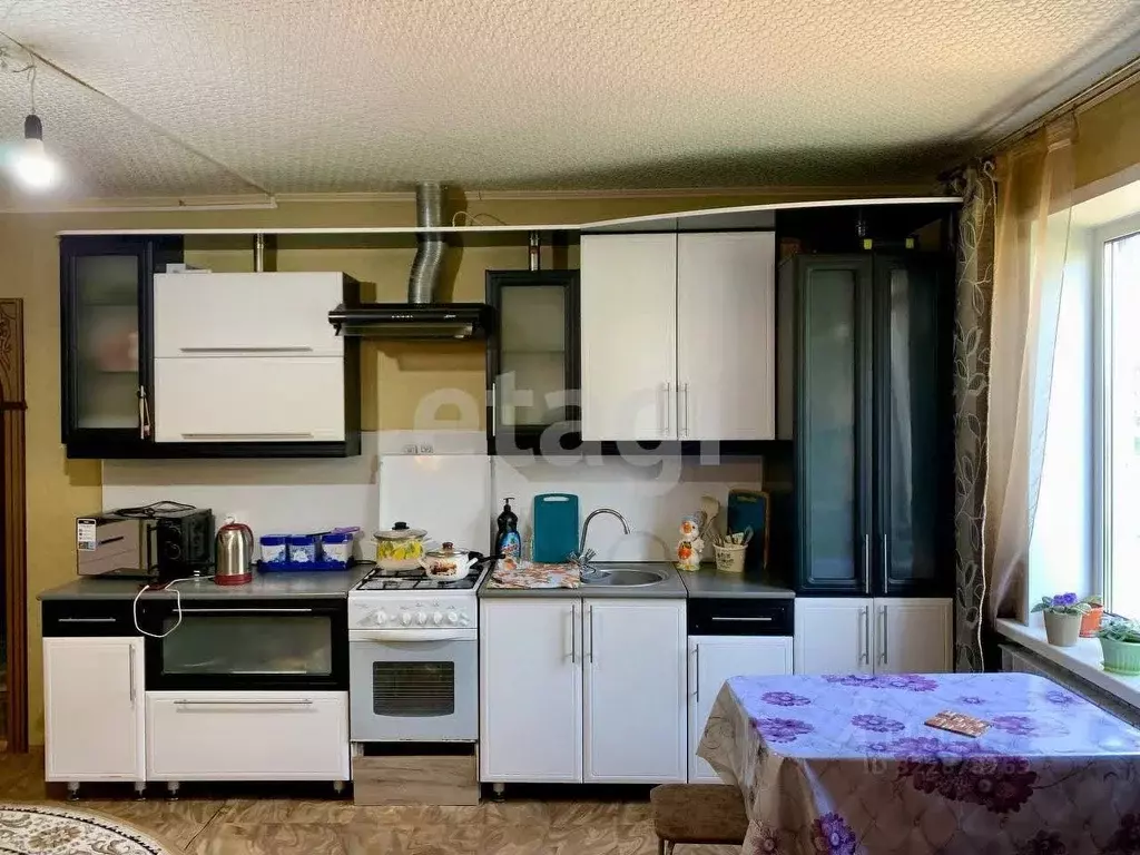 Дом в Брянская область, Карачевский район, Бошинское с/пос, с. Бошино ... - Фото 1