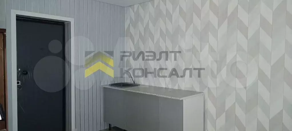 Комната 12 м в 1-к., 5/5 эт. - Фото 0