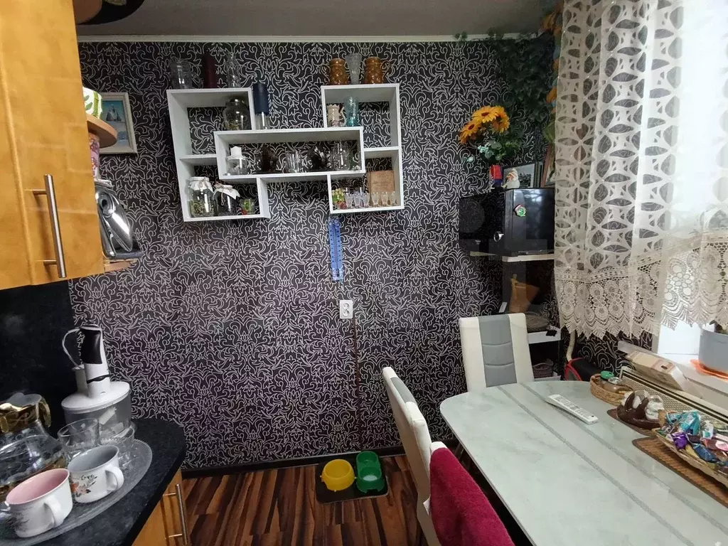 4-к. квартира, 60 м, 4/5 эт. - Фото 1