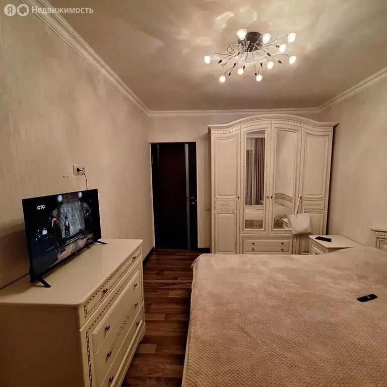3-комнатная квартира: Нальчик, Нартановская улица, 10 (70 м) - Фото 0