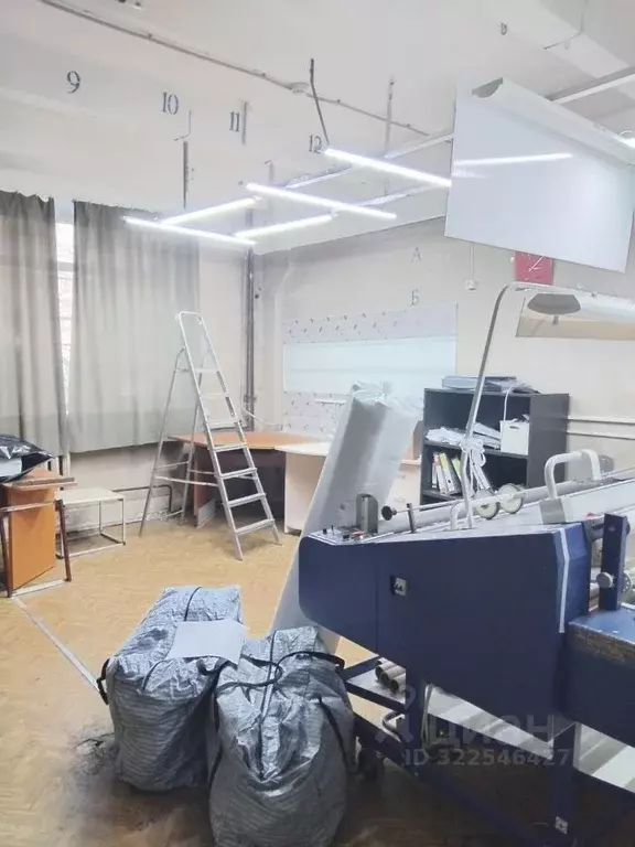 Помещение свободного назначения в Калужская область, Обнинск ул. ... - Фото 1