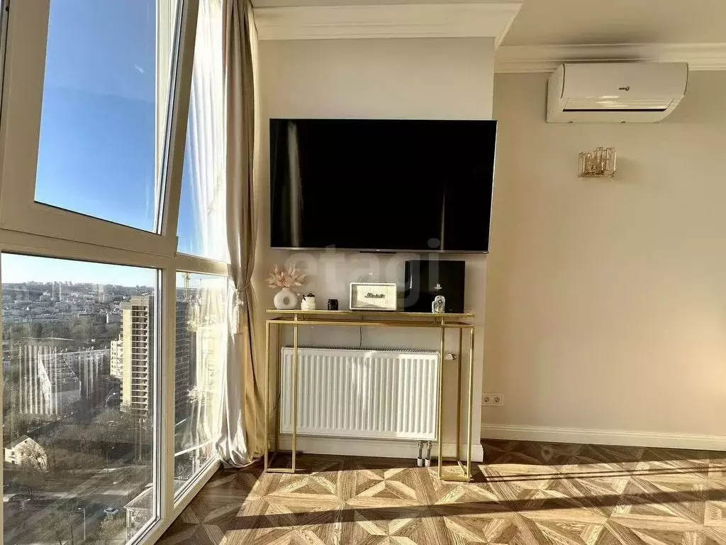 3-к кв. Калужская область, Калуга ул. Белинского, 2А (82.9 м) - Фото 0