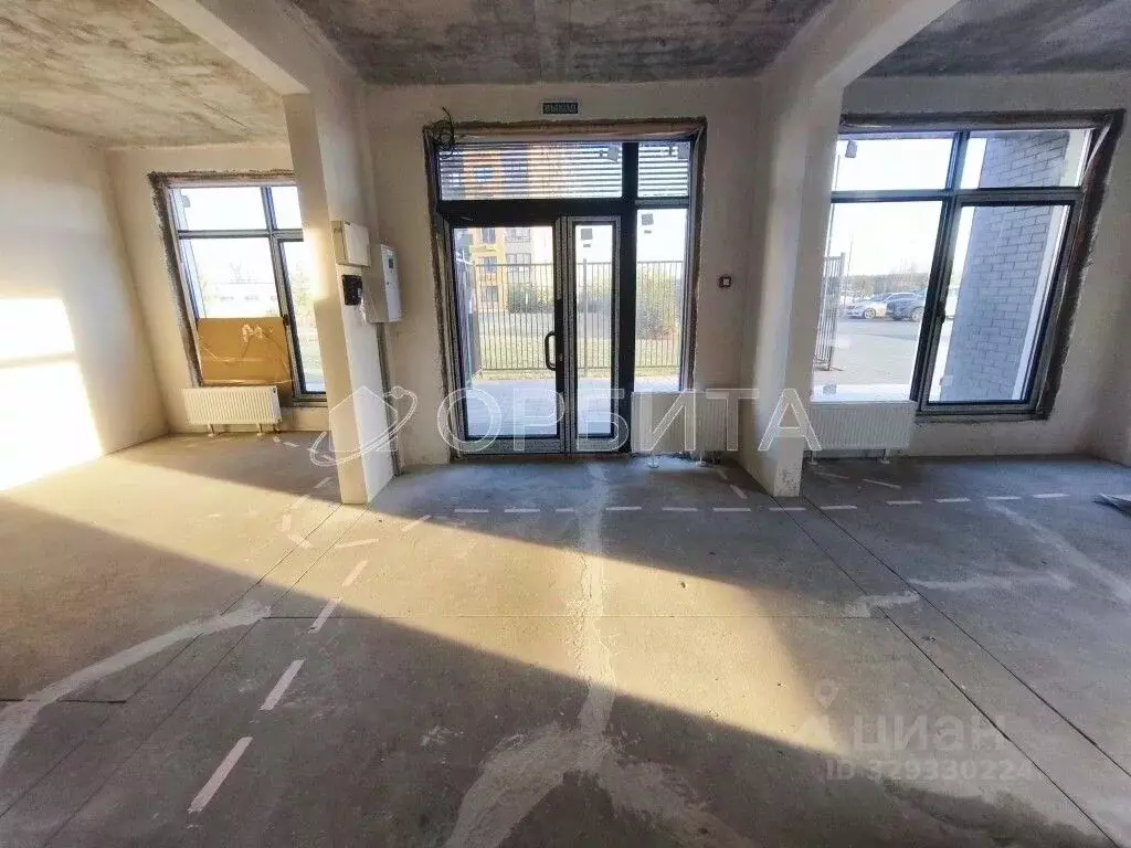 Помещение свободного назначения в Тюменская область, Тюмень ул. ... - Фото 1