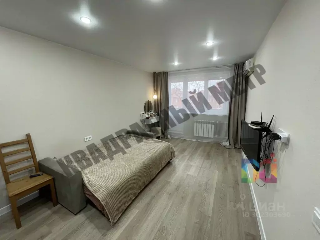 2-к кв. Калмыкия, Элиста 4-й мкр, 15 (42.35 м) - Фото 1